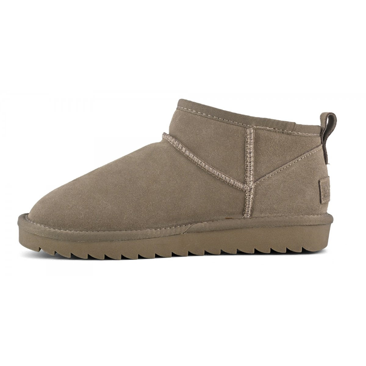 Short taupe