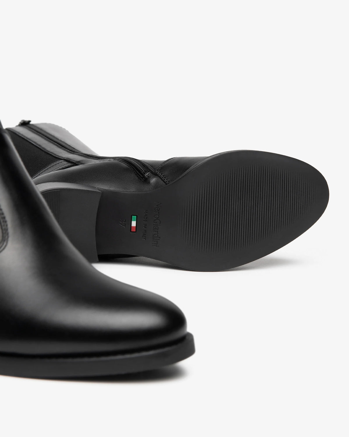 617900 nero