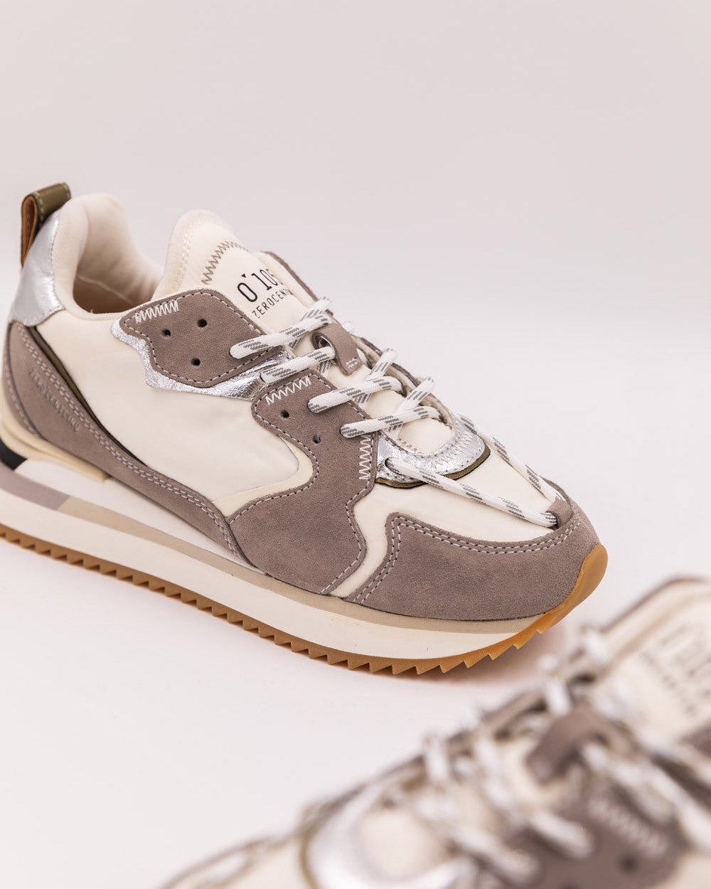 TREK UP grey