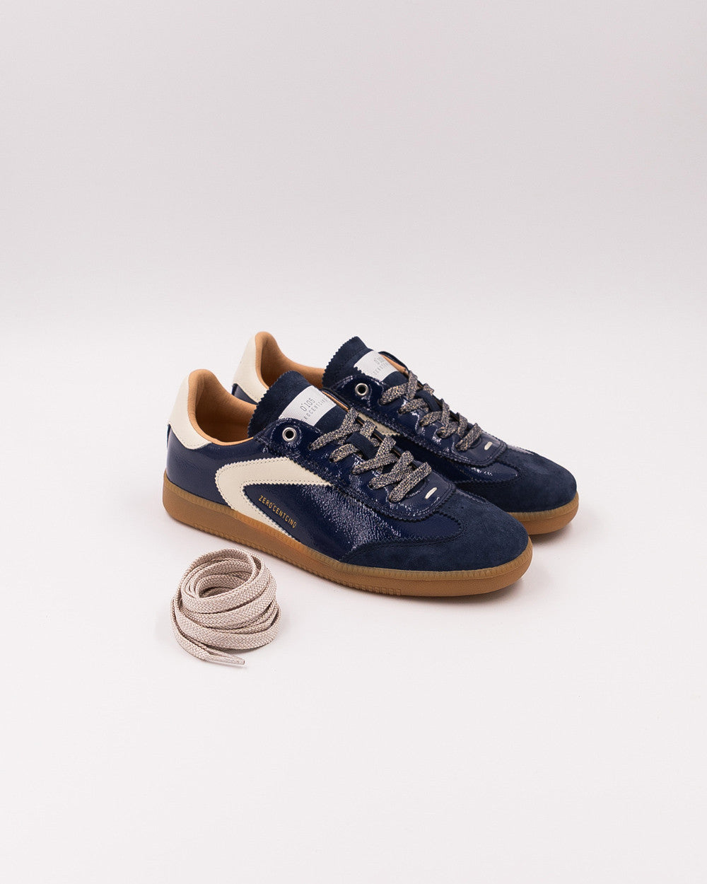 NOVA navy polish